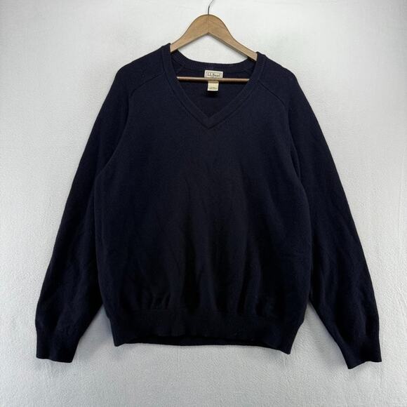 LL Bean Sweater Men's XL Blue Navy V Neck Lambswool Vintage y2k Preppy Pullover - Picture 2 of 8